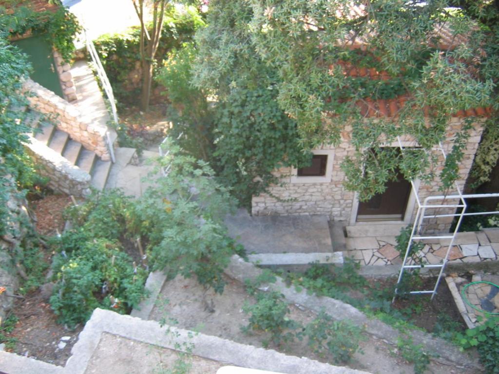 Apartmani Tepli Bok Primošten Exterior foto