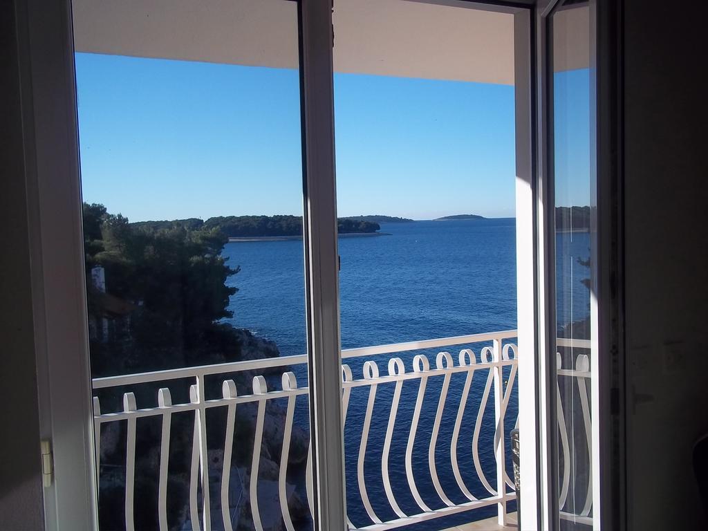 Apartmani Tepli Bok Primošten Exterior foto
