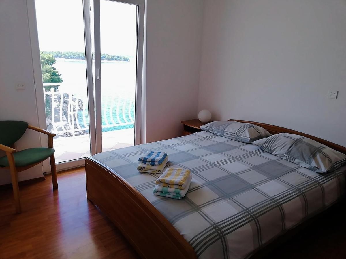 Apartmani Tepli Bok Primošten Exterior foto