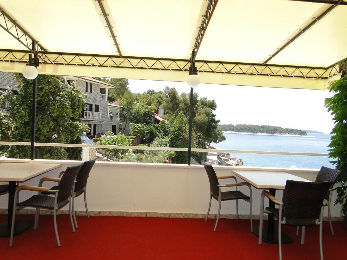 Apartmani Tepli Bok Primošten Exterior foto